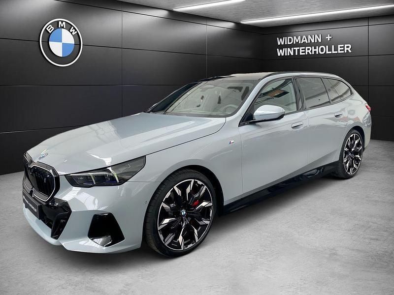 Grau Gebraucht 2025 BMW i5 Performance Limousine | 83.480 € (Teuer) - Bild 1/3