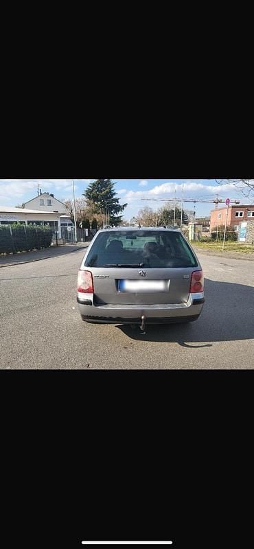 Gebraucht VW Passat 116 PS (85 kW) 2002 Grau Kombi