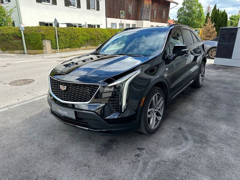 Stellar black metallic Gebraucht 2020 Cadillac XT4 SUV | 23.900 € (Guter Preis) - Bild 1/4