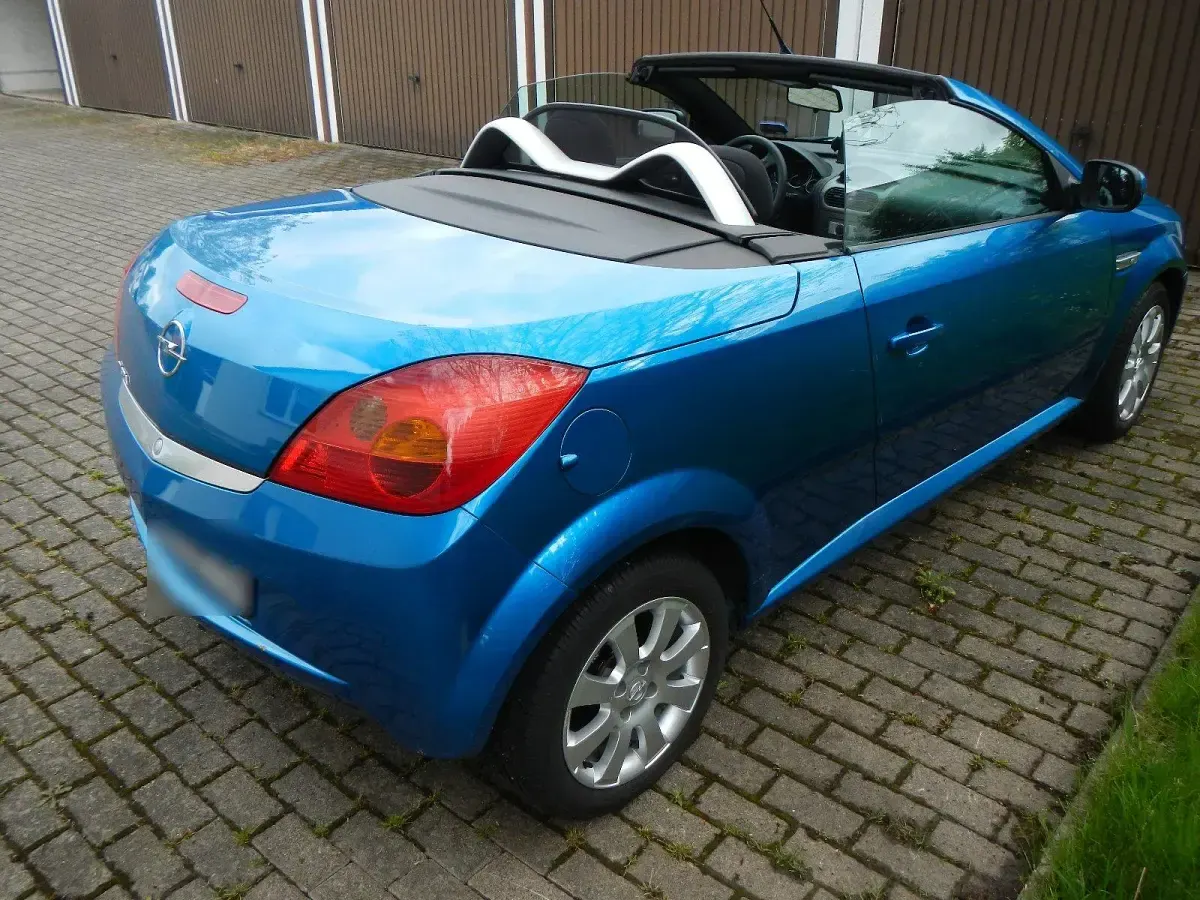 Gebraucht Opel Tigra 90 PS (66 kW) 2006 Blau Cabrio