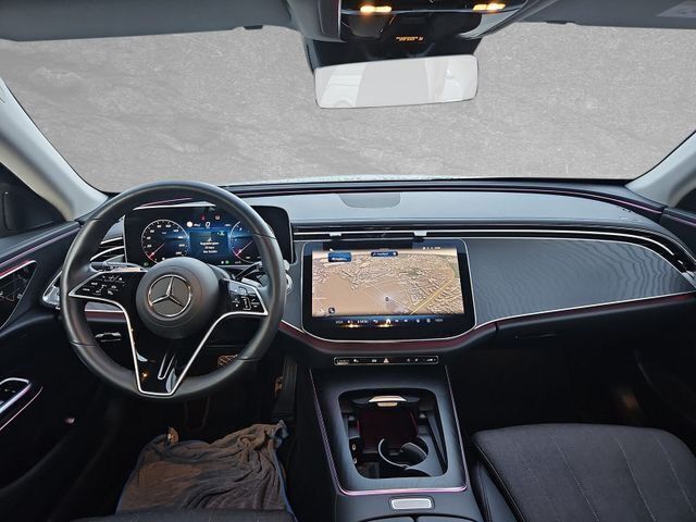 Gebraucht Mercedes E220 Advanced 197 PS (144 kW) 2024 Silber Kombi