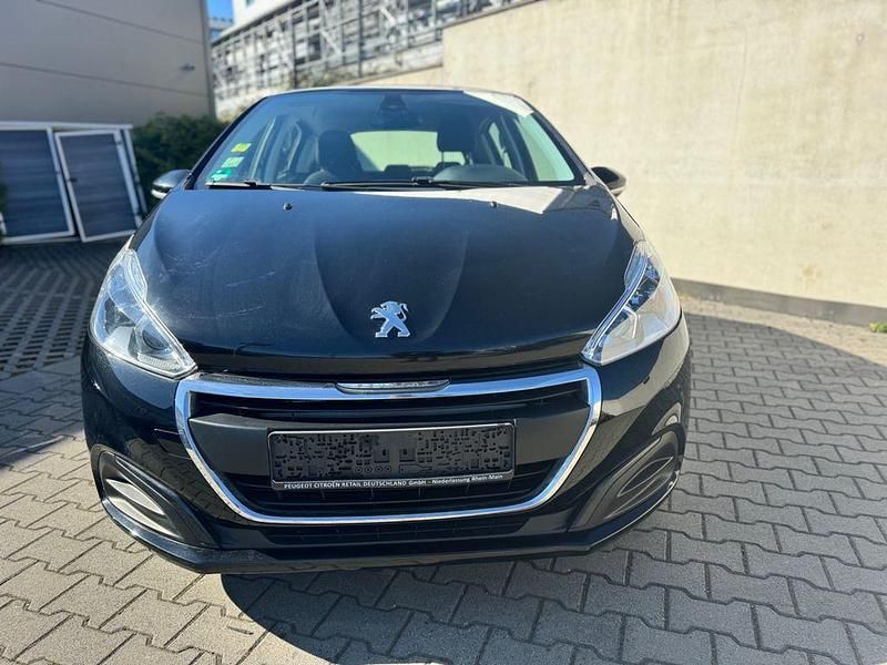 Gebraucht Peugeot 208 Active 82 PS (60 kW) 2016 Schwarz Kleinwagen