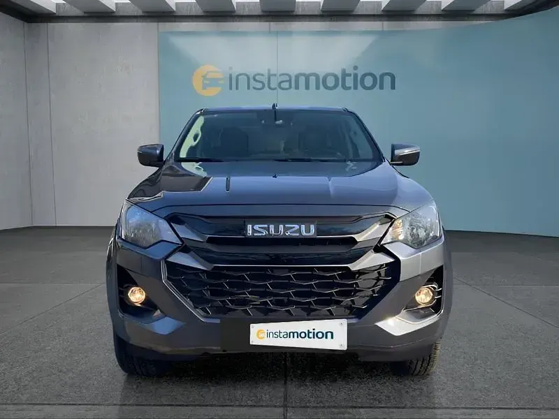 Uusi Isuzu D-Max 163 HP (119 kW) 2025 Harmaa Nouto