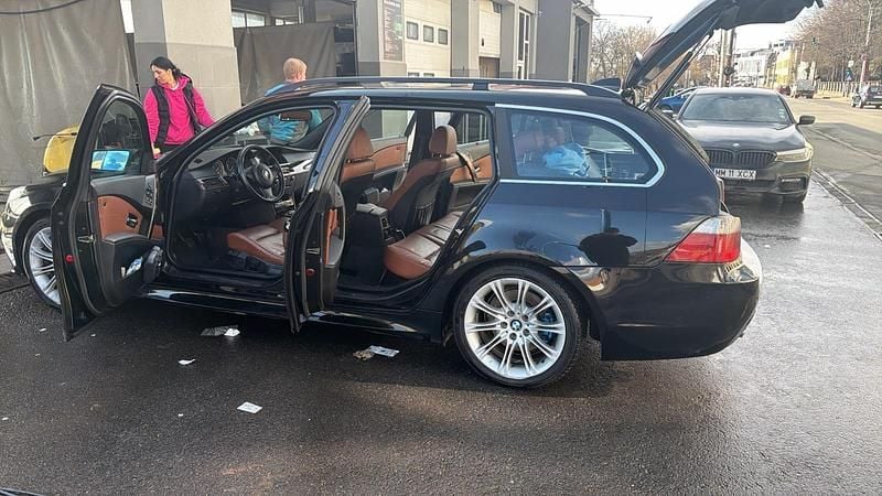 Gebraucht BMW 530 M Sport 310 PS (228 kW) 2006 Schwarz Kombi