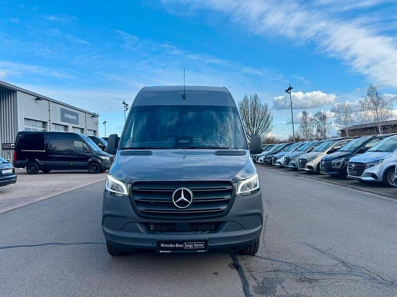 Gebraucht Mercedes Sprinter 170 PS (125 kW) 2024 Graphitgrau Van