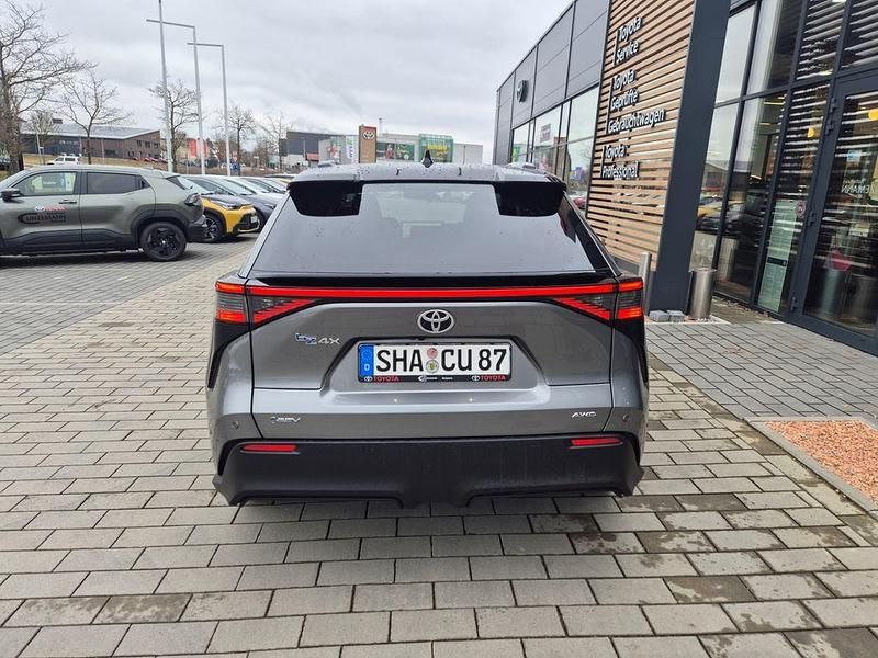 Gebraucht Toyota bZ4X Lounge 252 kW (343 PS) 2026 1l5)/ attitude black (218) (schwarz SUV