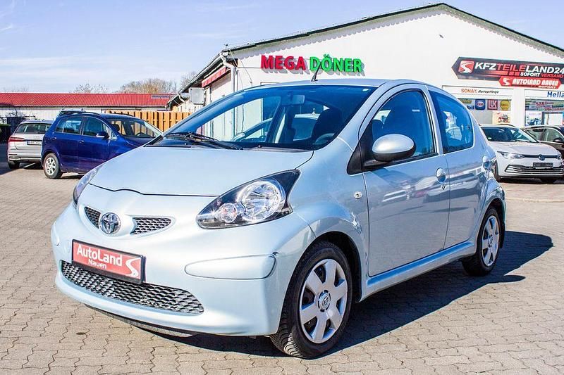Gebraucht Toyota Aygo 68 PS (50 kW) 2007 Blau Kleinwagen