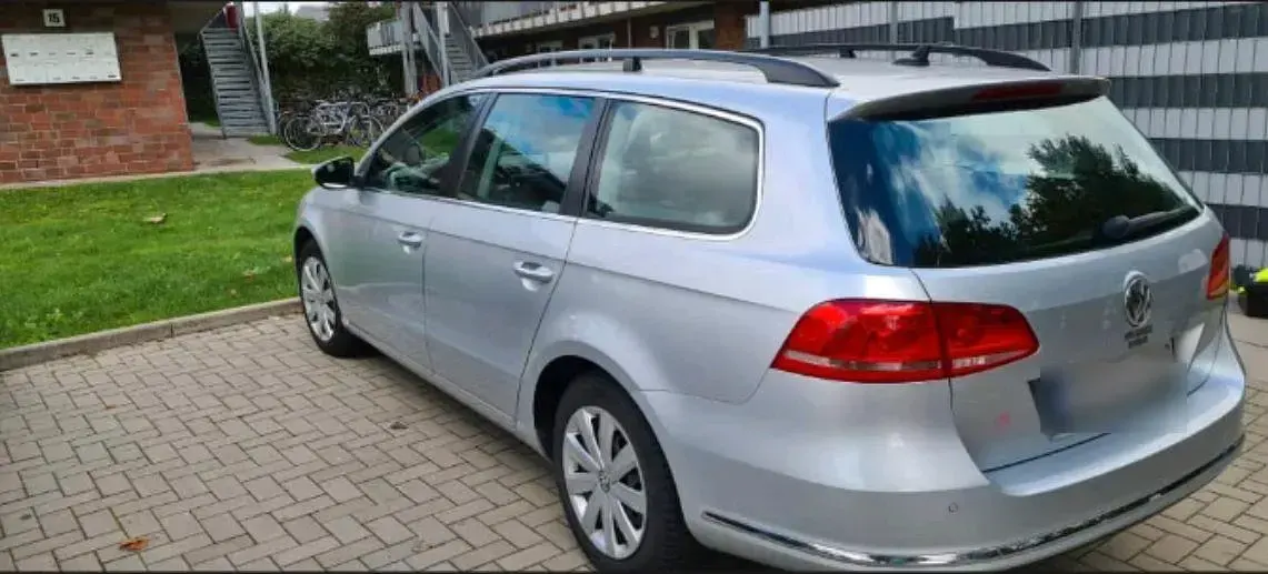 Gebraucht VW Passat 140 PS (102 kW) 2011 Silber Kombi