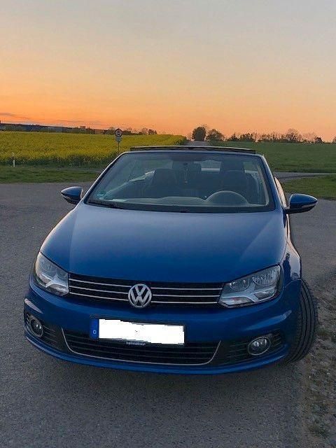 Blau Gebraucht 2011 VW Eos Cabrio | 5.500 € (Fairer Preis) - Bild 1/4