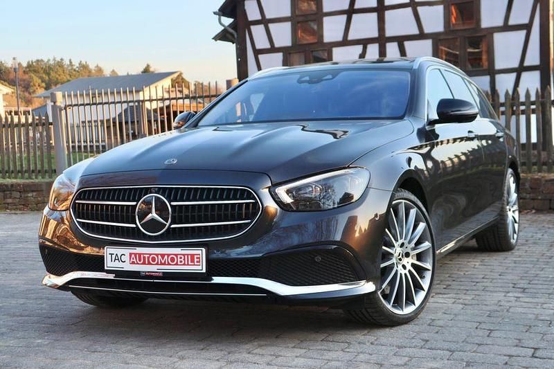 Gebraucht Mercedes E400 330 PS (242 kW) 2021 Graphitgrau Kombi