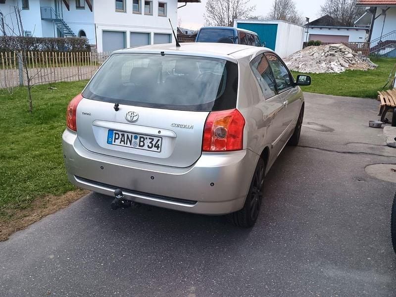 Gebraucht Toyota Corolla Sol 110 PS (80 kW) 2004 Silber Limousine