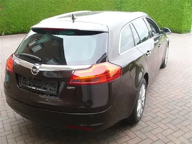 Gebraucht Opel Insignia Active 160 PS (117 kW) 2013 Braun Kombi