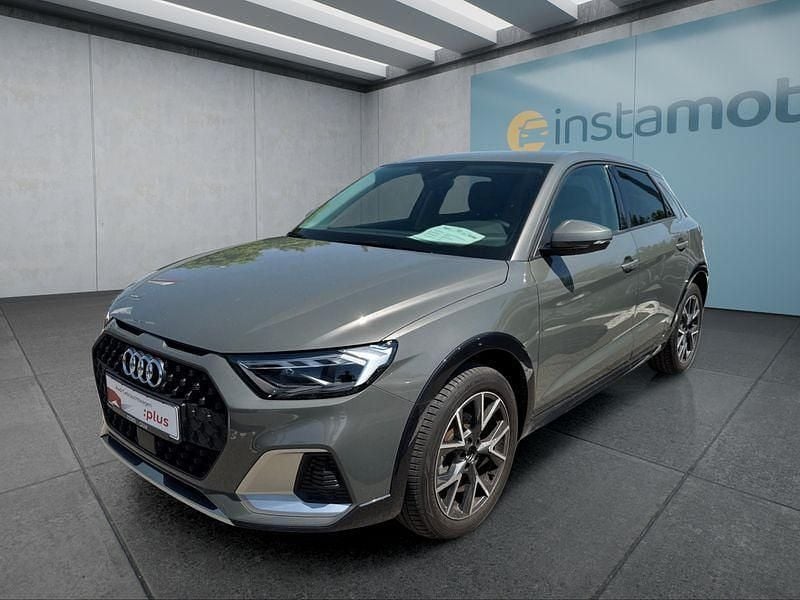 Grau Gebraucht 2024 Audi A1 Kleinwagen | 25.449 € (Fairer Preis) - Bild 1/4