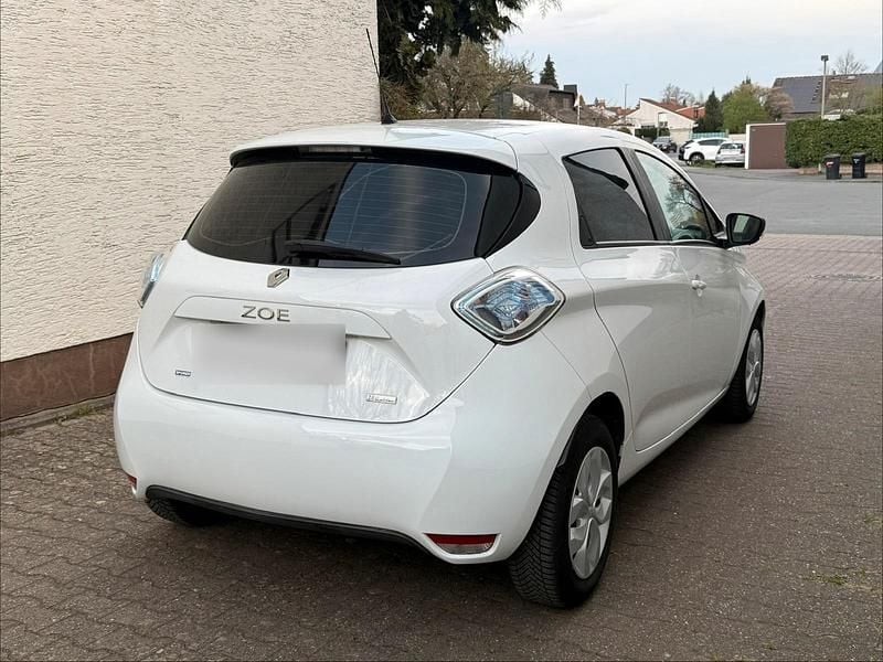 Gebraucht Renault Zoe Life 67 kW (92 PS) 2017 Weiß Kleinwagen
