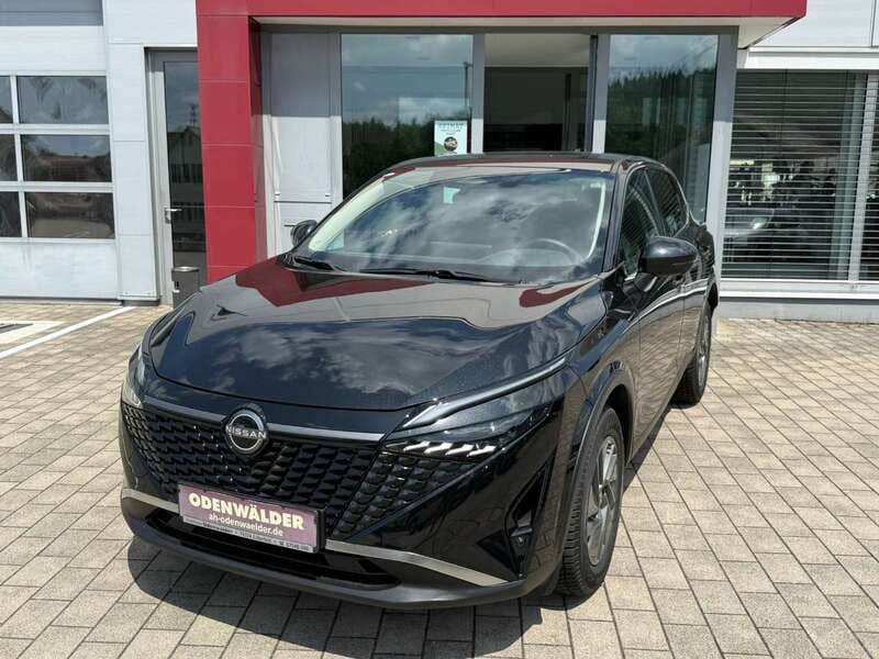 Pearl black Gebraucht 2024 Nissan Qashqai Acenta SUV | 25.888 € (Guter Preis) - Bild 1/4