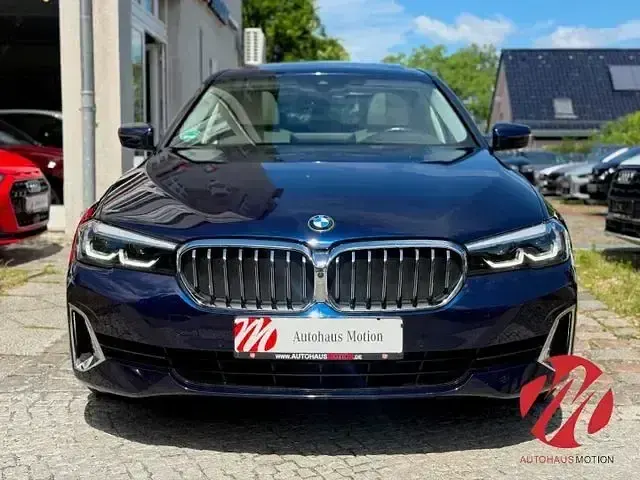 Gebraucht BMW 530 Luxury Line 252 PS (185 kW) 2021 Blau Limousine