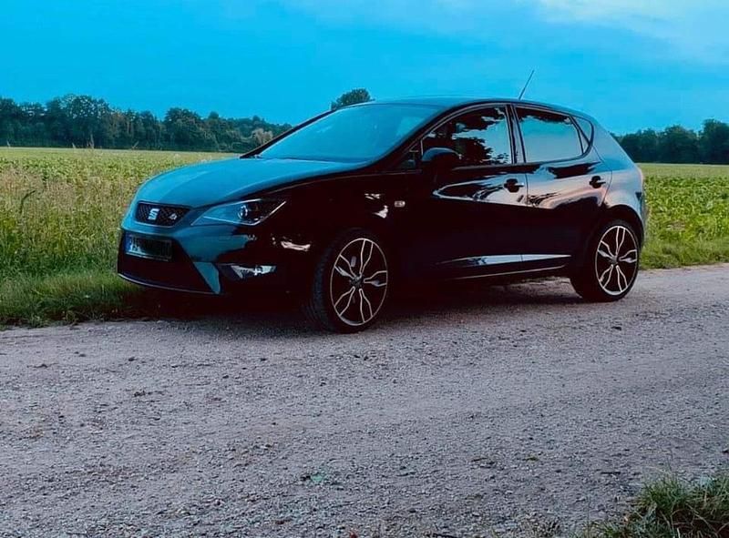 Schwarz Gebraucht 2016 Seat Ibiza FR Kleinwagen | 10.800 € (Teuer) - Bild 1/4