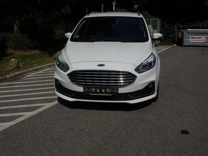 Weiß Gebraucht 2020 Ford Galaxy Titanium Van / Kleinbus | 16.250 € (Guter Preis) - Bild 1/4