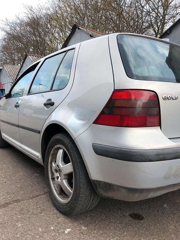 Gebraucht VW Golf III 101 PS (74 kW) 1998 Silber Limousine