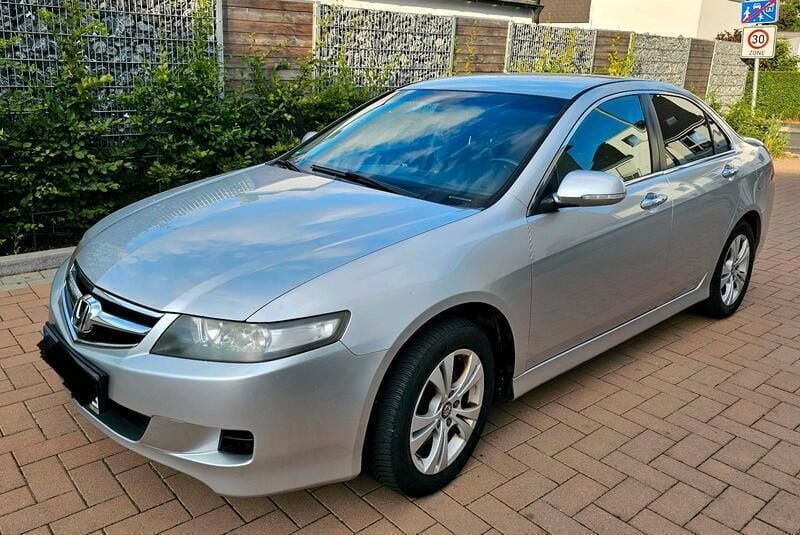 Silber Gebraucht 2006 Honda Accord Limousine | 4.500 € (Fairer Preis) - Bild 1/4