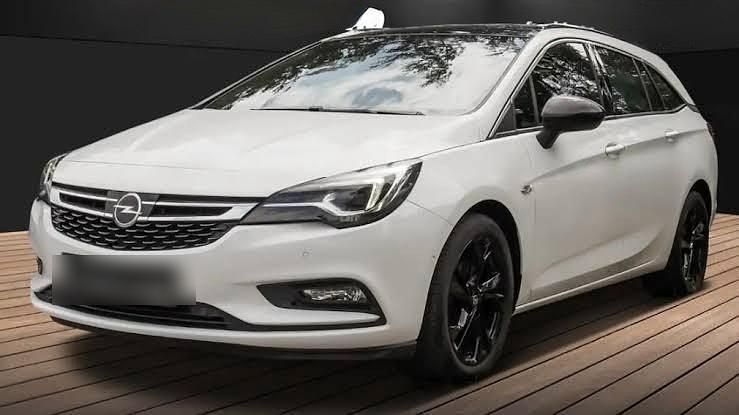 Gebraucht Opel Astra 140 PS (102 kW) 2012 Weiß Kombi