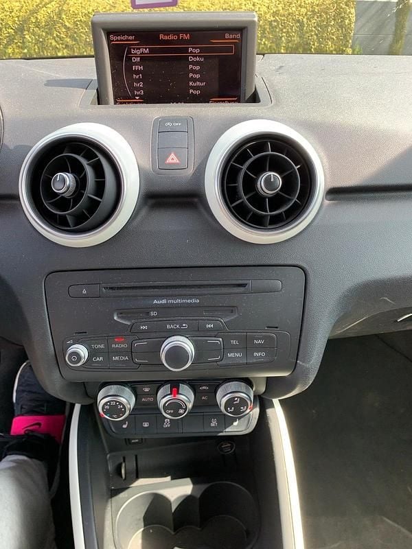 Second-hand Audi A1 86 CP (63 kW) 2011 Negru Hatchback