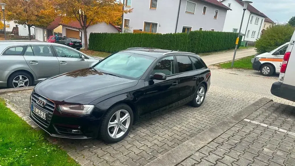 Gebraucht Audi A4 Ambiente 177 PS (130 kW) 2012 Schwarz Kombi