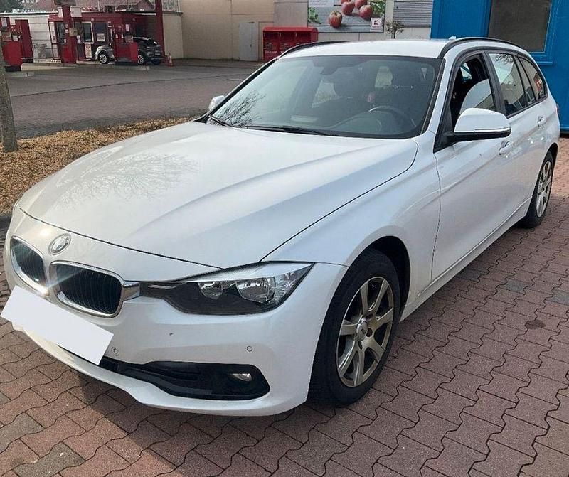 Gebraucht BMW 318 150 PS (110 kW) 2016 Weiß Kombi
