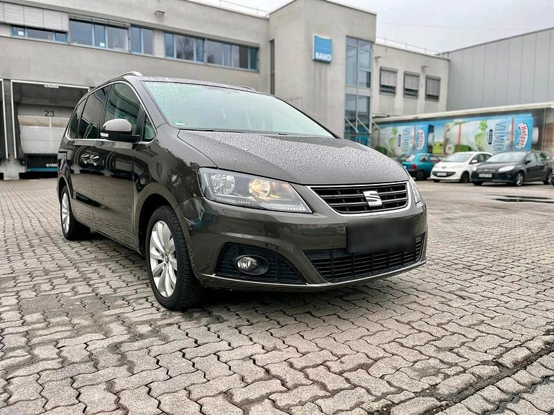 Gebraucht Seat Alhambra 220 PS (161 kW) 2018 Braun Van / Kleinbus