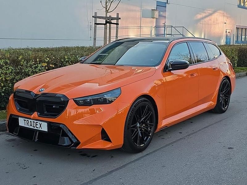 Gebraucht BMW M5 Performance 727 PS (534 kW) 2025 Sonderlackierung Kombi