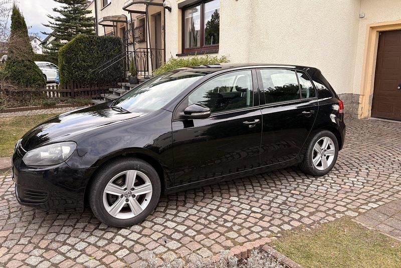 Gebraucht VW Golf VI 80 PS (58 kW) 2010 Schwarz Kleinwagen