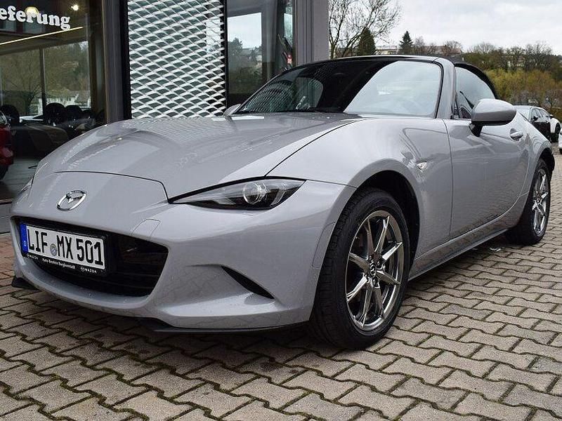 Neu Mazda MX5 Exclusive-Line 132 PS (97 kW) 2026 Grau Cabrio