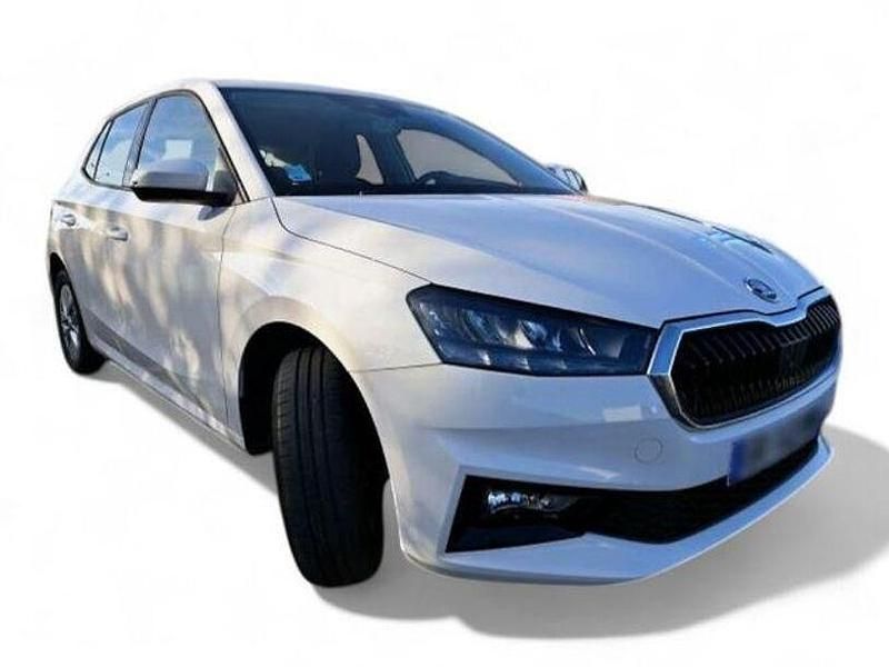 Gebraucht Skoda Fabia Selection 95 PS (69 kW) 2023 Weiss Kleinwagen