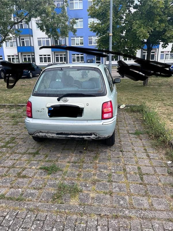 Grün Gebraucht 2001 Nissan Micra Kleinwagen | 1.500 € (Fairer Preis) - Bild 1/4