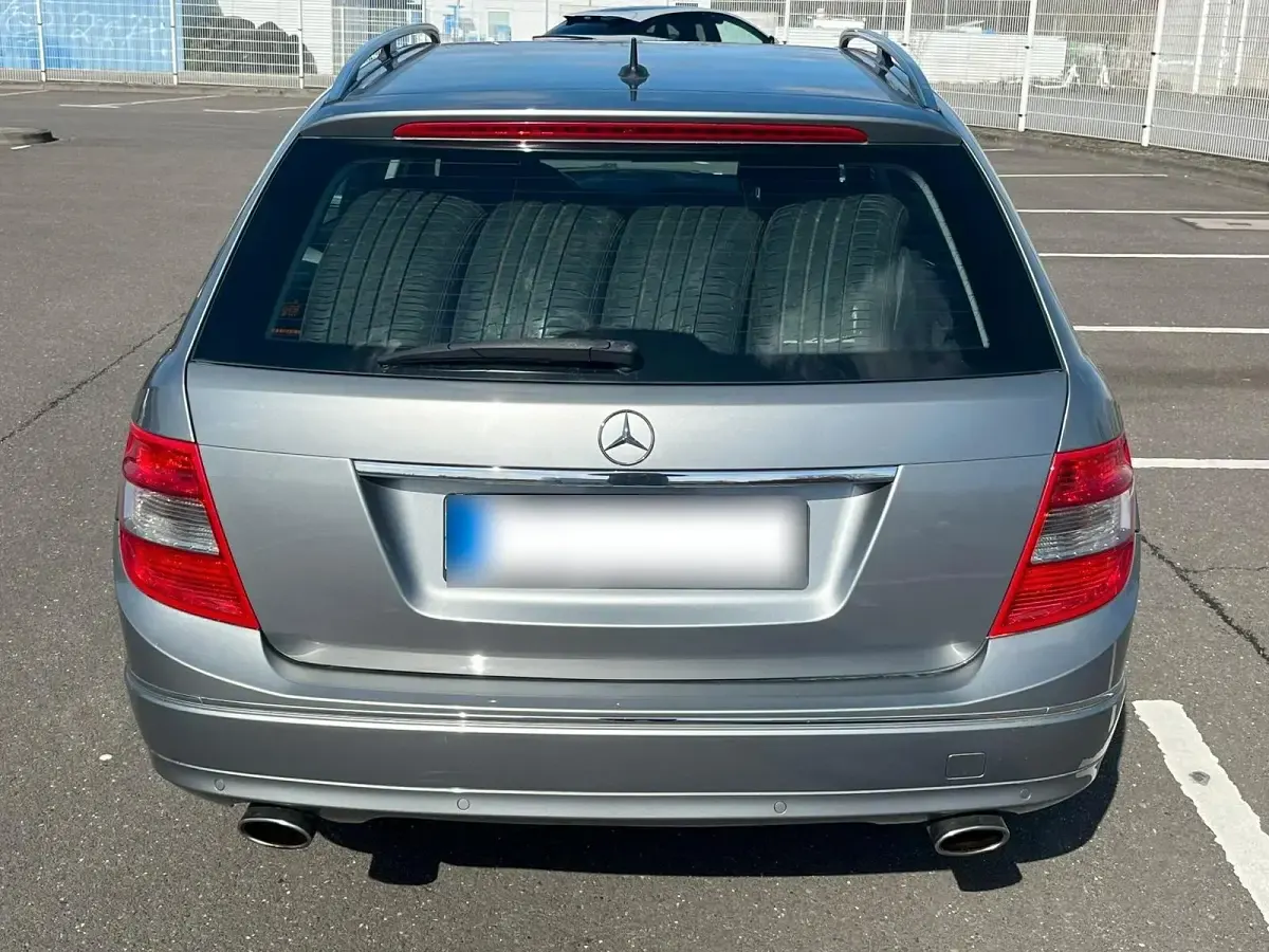 Gebraucht Mercedes C230 204 PS (150 kW) 2009 Grau Kombi