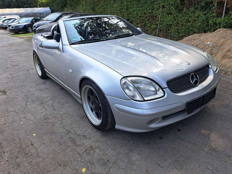 Grau Gebraucht 1999 Mercedes SLK230 Cabrio | 3.499 € (Superpreis) - Bild 1/4