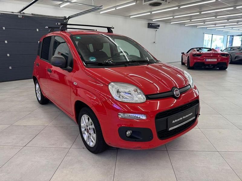 Rot Gebraucht 2018 Fiat Panda More Kleinwagen | 6.950 € (Guter Preis) - Bild 1/4
