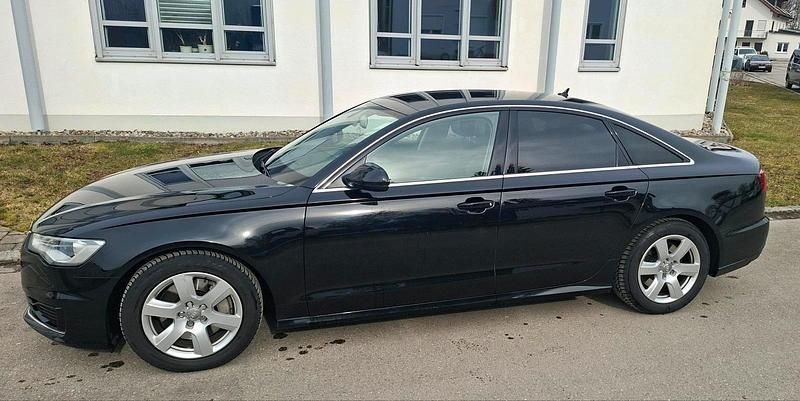 Gebraucht Audi A6 Ambiente 218 PS (160 kW) 2015 Schwarz Limousine