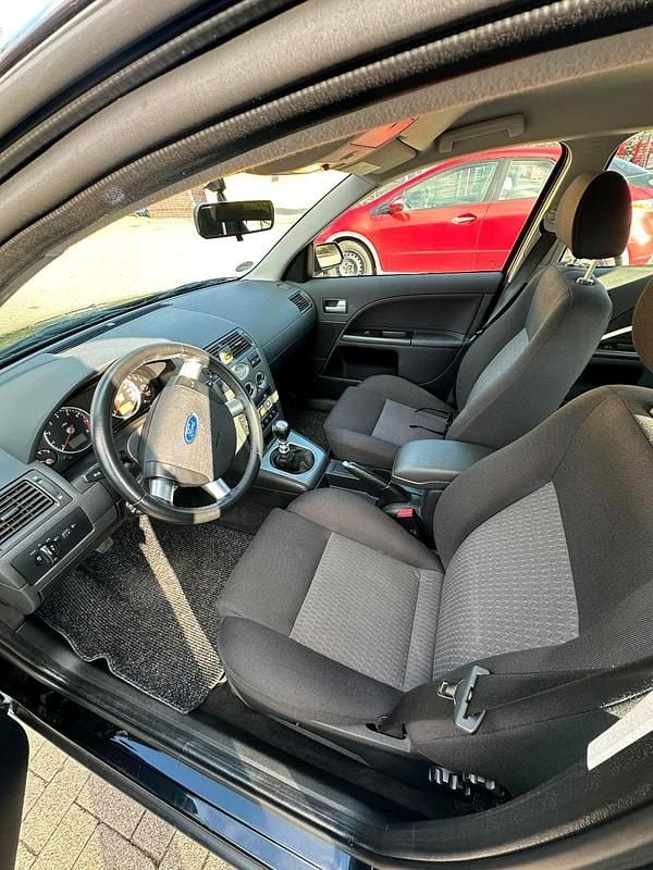 Gebraucht Ford Mondeo 2001 Schwarz Kleinwagen