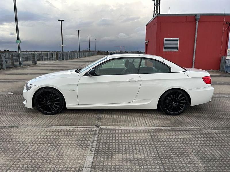 Gebraucht BMW 320 Cabriolet M Sport 184 PS (135 kW) 2013 Weiß Cabrio