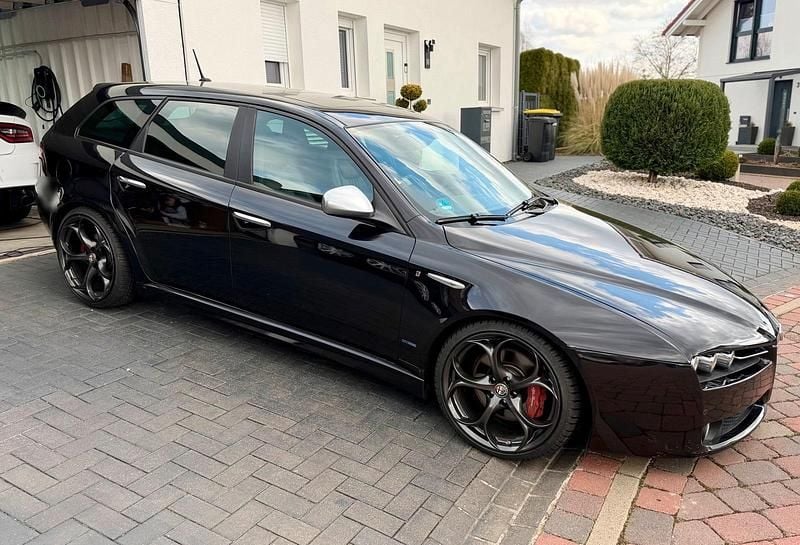 Gebraucht Alfa Romeo 159 Ti 200 PS (147 kW) 2010 Schwarz Kombi