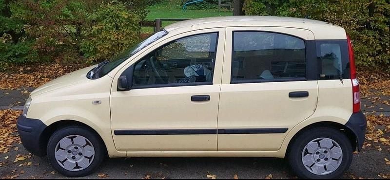 Gelb Gebraucht 2008 Fiat Panda Kleinwagen | 900 € (Guter Preis) - Bild 1/4