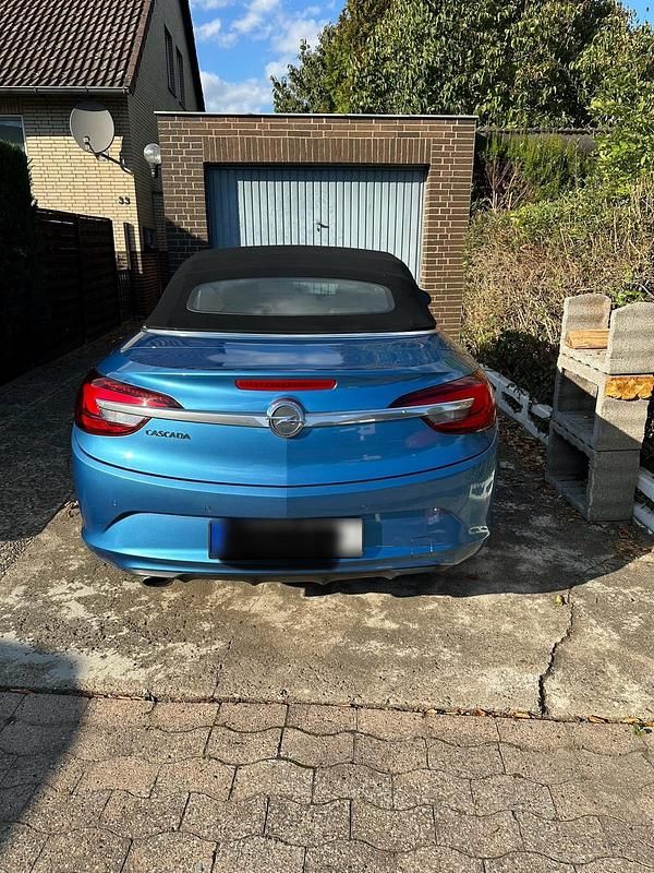 Gebraucht Opel Cascada 140 PS (102 kW) 2016 Blau Cabrio