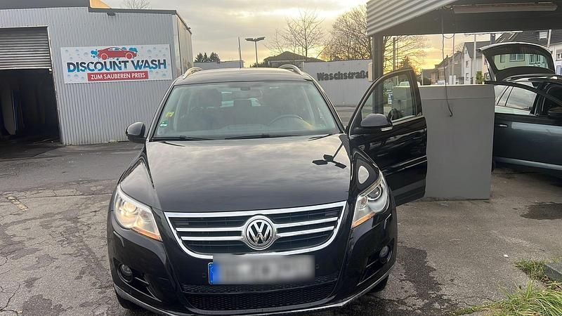 Schwarz Gebraucht 2010 VW Tiguan SUV | 5.500 € (Superpreis) - Bild 1/4