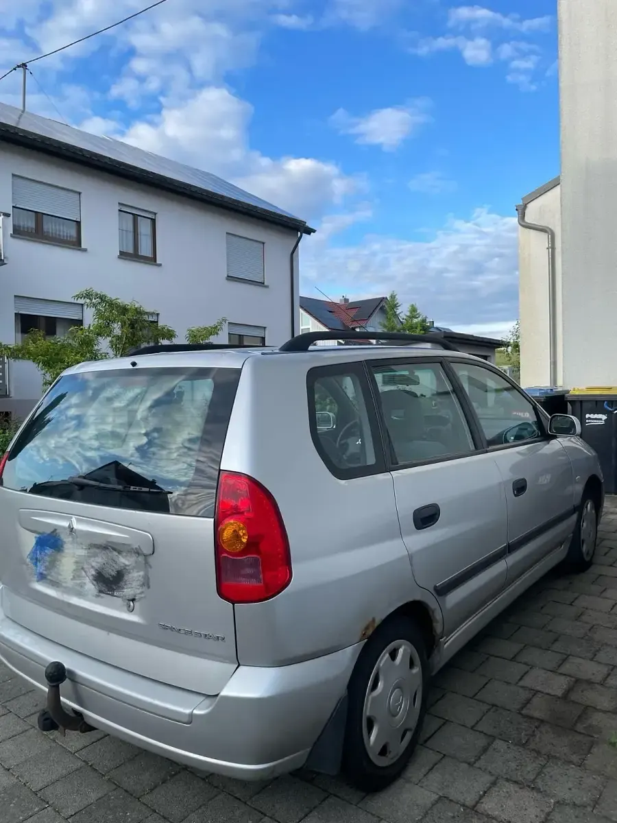 Gebraucht Mitsubishi Space Star 97 PS (71 kW) 2003 Beige Van / Kleinbus