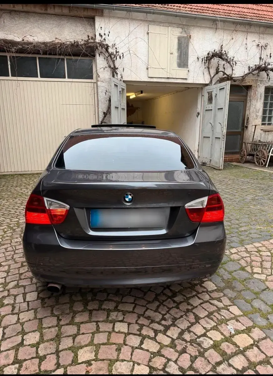 Używany BMW 320 150 KM (110 kW) 2005 Szary Sedan/Limuzyna