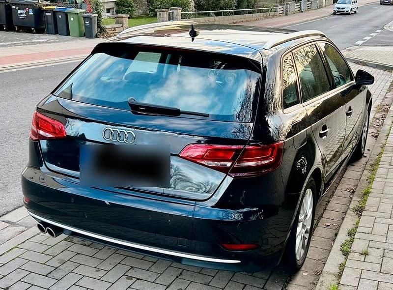 Gebraucht Audi A3 Sportback 150 PS (110 kW) 2017 Schwarz Kleinwagen