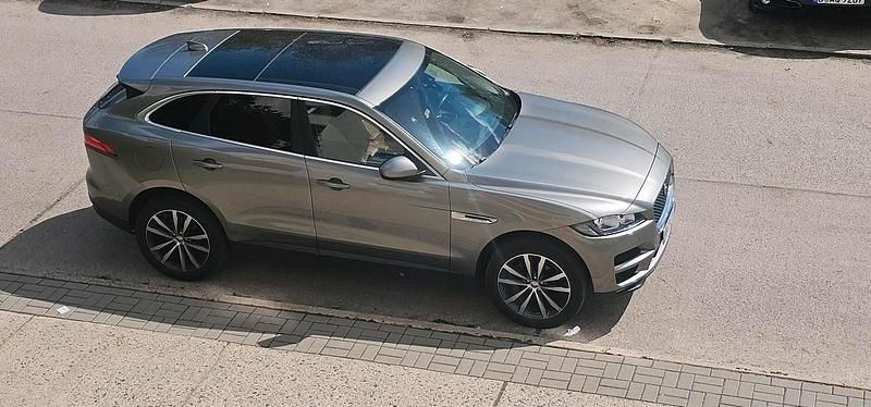 Gebraucht Jaguar F-Pace 241 PS (177 kW) 2018 Andere farben SUV