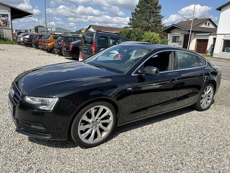 Mythosschwarz metallic (metallic) Gebraucht 2015 Audi A5 S-Line Coupé | 13.890 € (Fairer Preis) - Bild 1/4