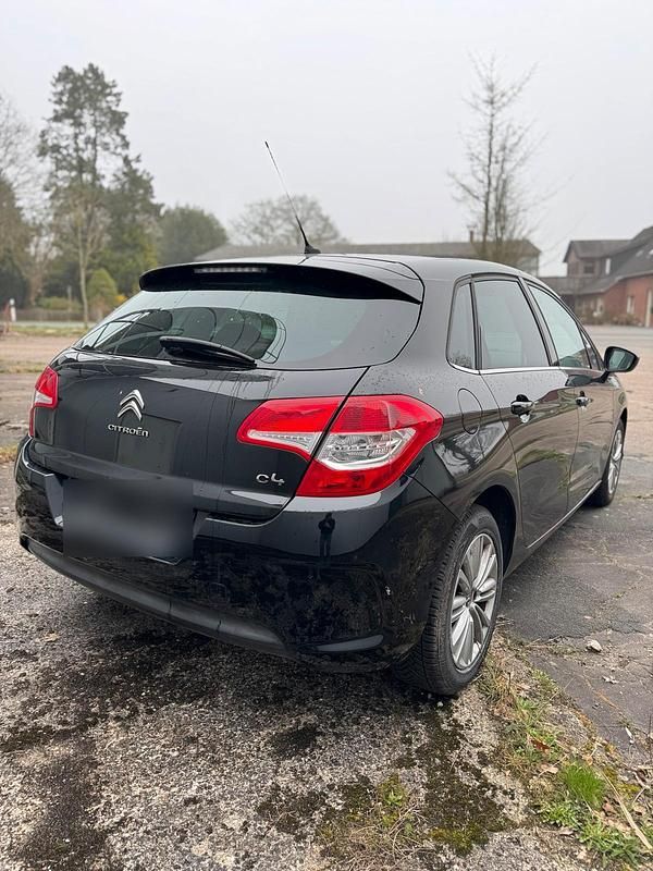 Gebraucht Citroën C4 120 PS (88 kW) 2012 Schwarz Limousine